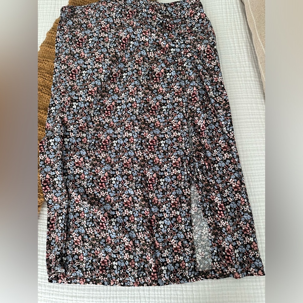 Floral midi skirt